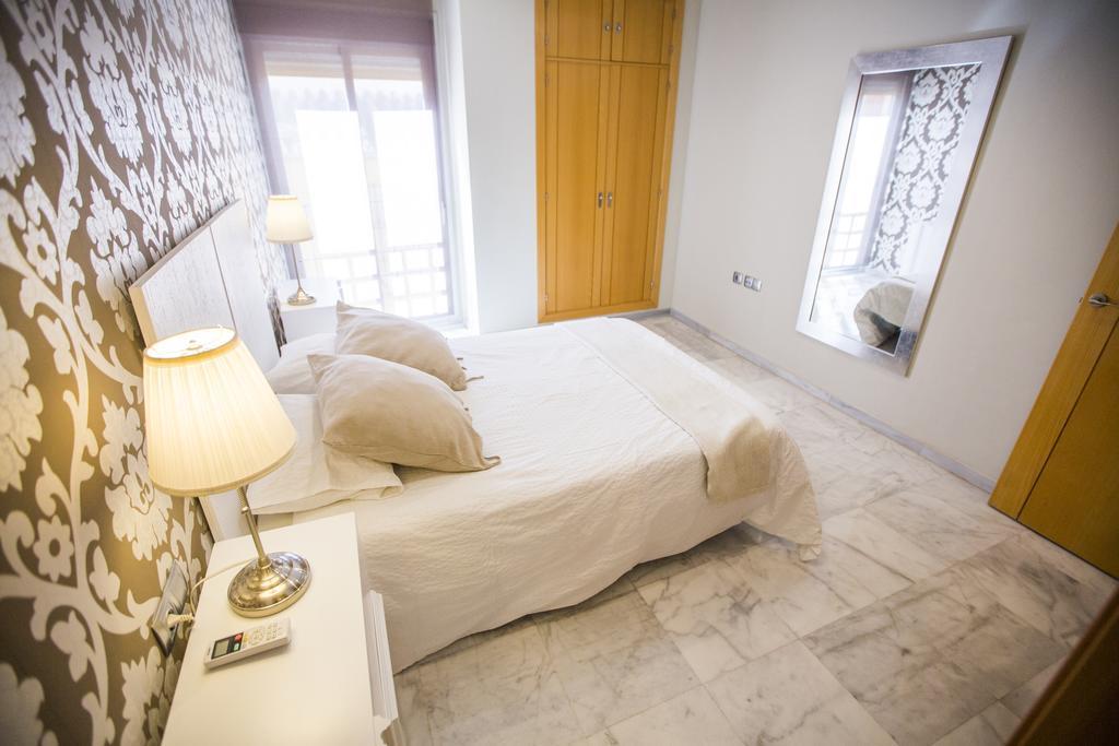 Ab Apartamentos Reding Málaga Extérieur photo