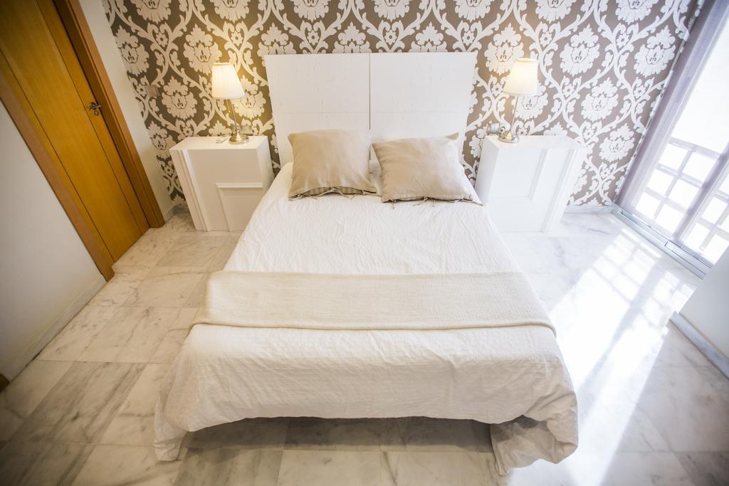 Ab Apartamentos Reding Málaga Extérieur photo