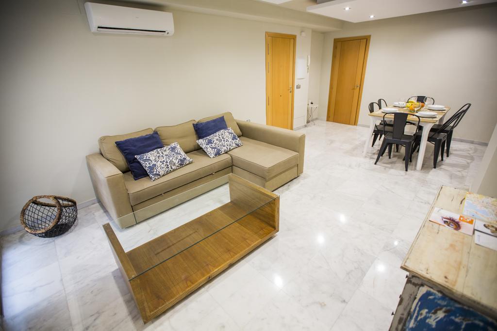 Ab Apartamentos Reding Málaga Extérieur photo