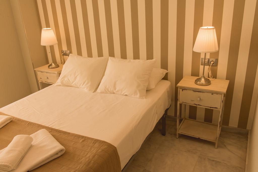 Ab Apartamentos Reding Málaga Extérieur photo